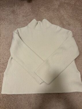 Gap Sweater